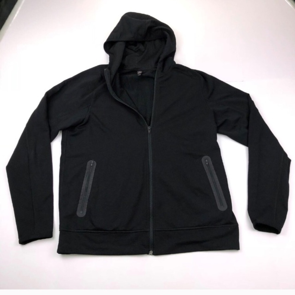 I just bought this from posh mark. It’s too big.